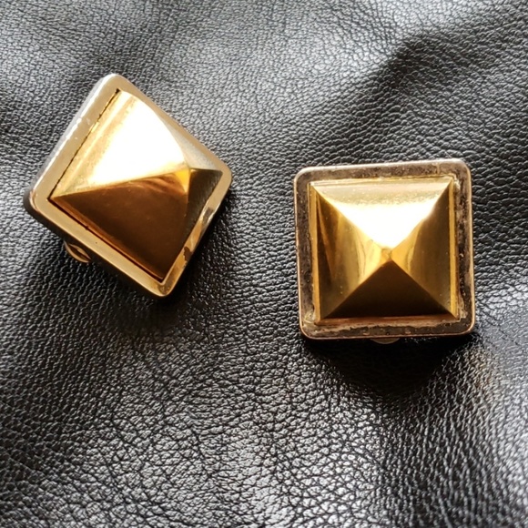 *Host Pick* Hermes Médor earrings 100% Authentic - Picture 1 of 6